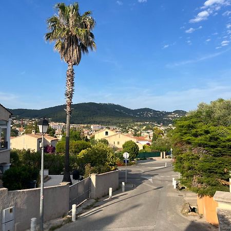 Charmant Bas De Villa Avec Terrasse A Proximite De La Plage Et Du Port Carqueiranne Exterior photo